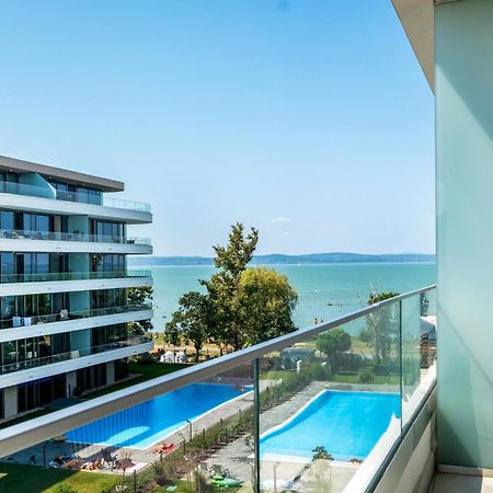 Myflat Wave Luxury 44 Suite Siófok Exterior foto